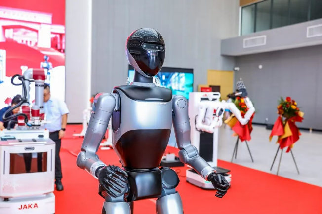 人生就是搏官网科技积极参与中侨节卡机器人产教融合项目！